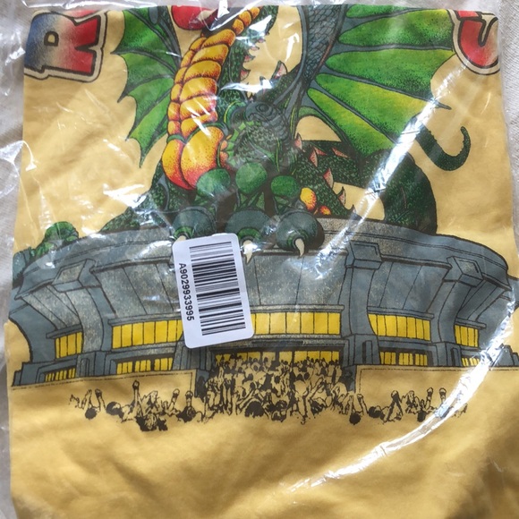 Yellow Rolling Stones ๐ ๐ tank by Torrid size 3 - Picture 4 of 4